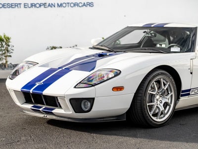 2005 Ford GT Base