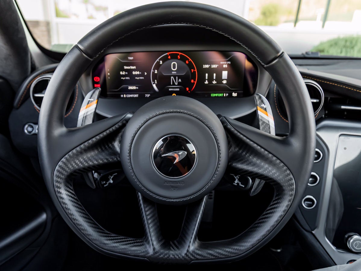 2025 McLaren 750S Performance