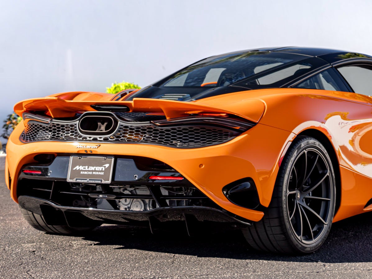 2025 McLaren 750S Performance
