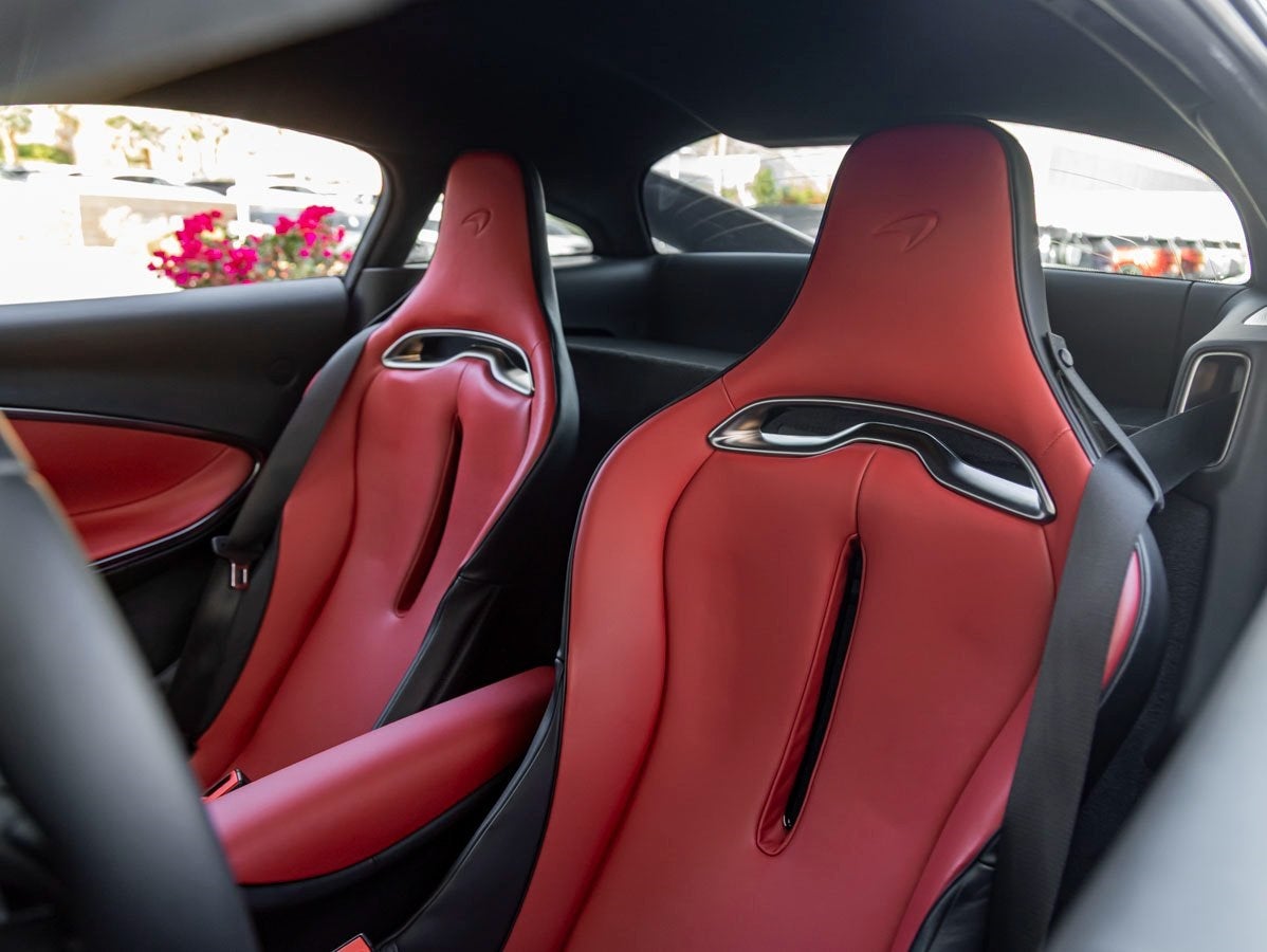 2025 McLaren Artura TechLux