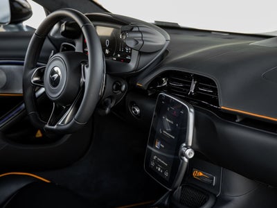 2025 McLaren Artura Spider