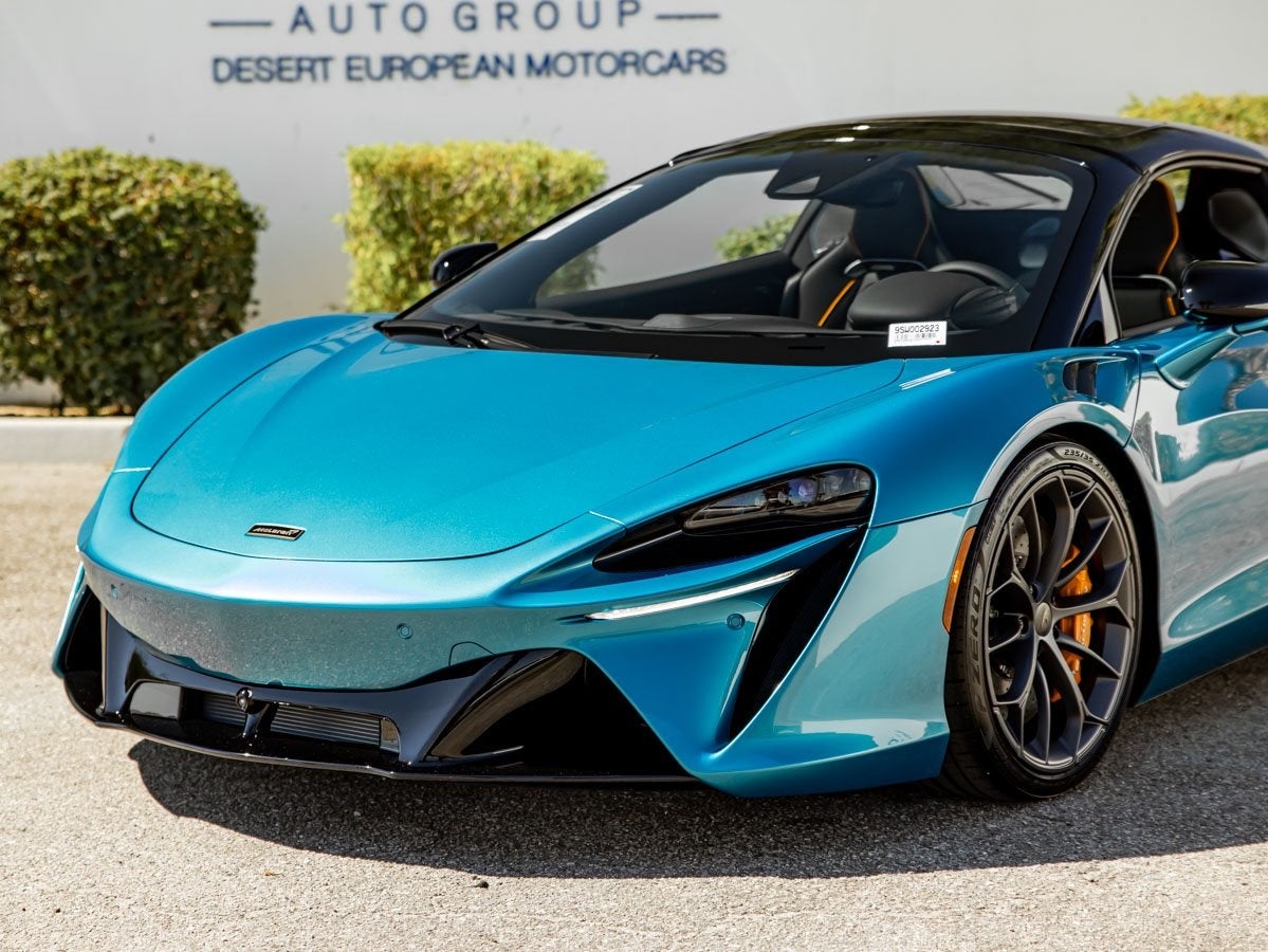 2025 McLaren Artura Spider