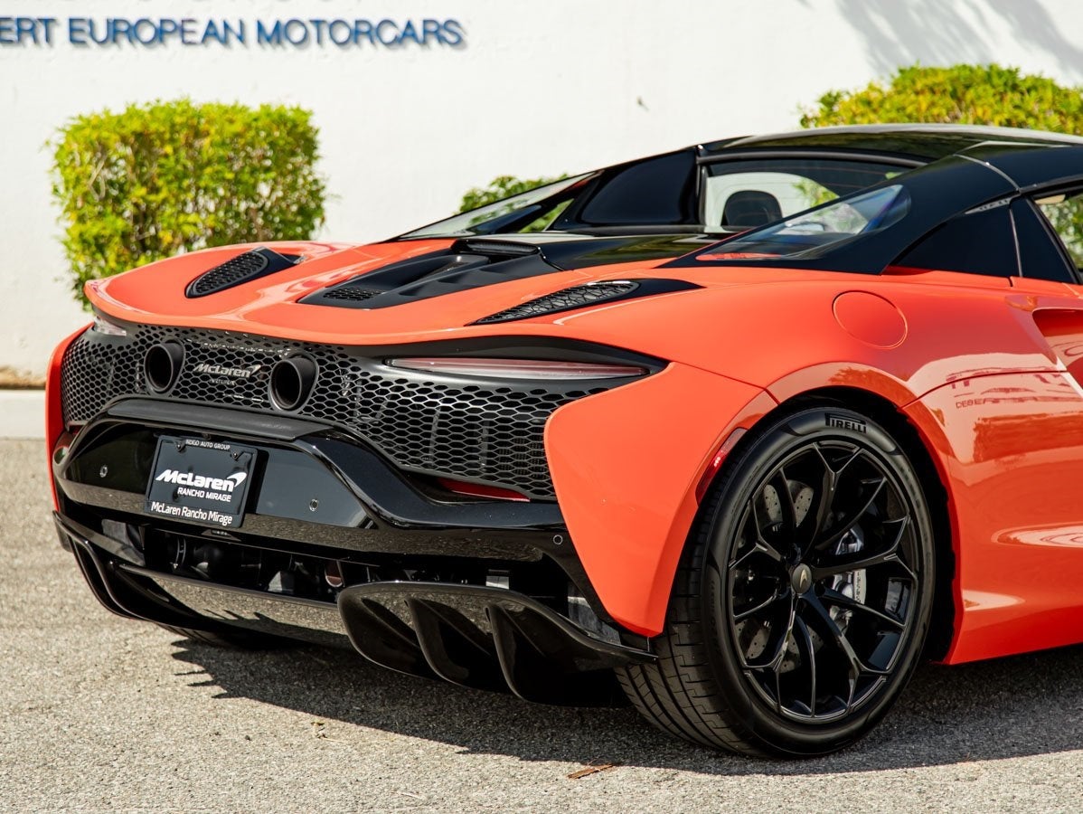 2025 McLaren Artura Spider