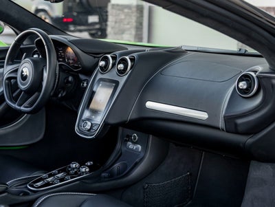 2023 McLaren GT Base