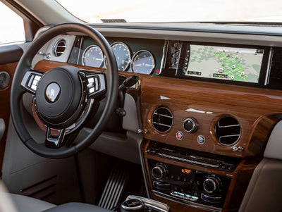 2023 Rolls-Royce Phantom 