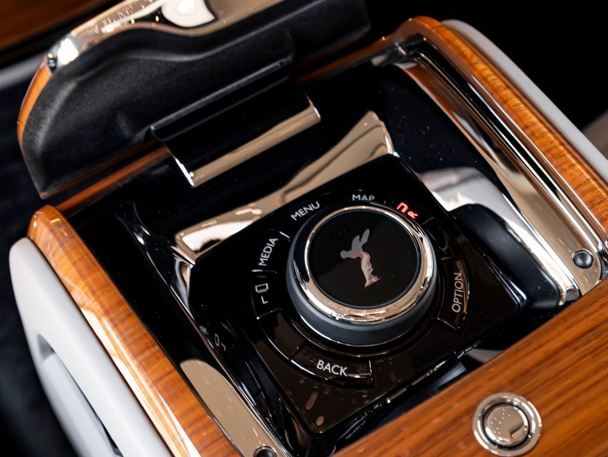 2023 Rolls-Royce Phantom 