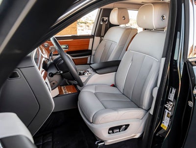 2023 Rolls-Royce Phantom 