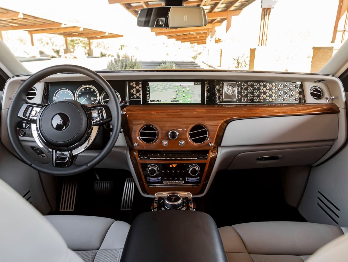 2023 Rolls-Royce Phantom 
