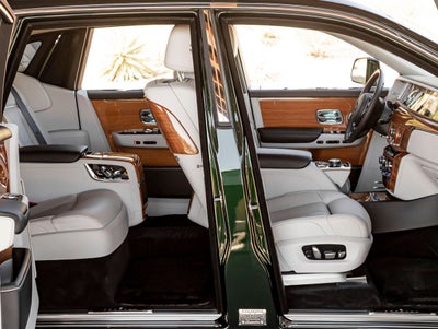 2023 Rolls-Royce Phantom 