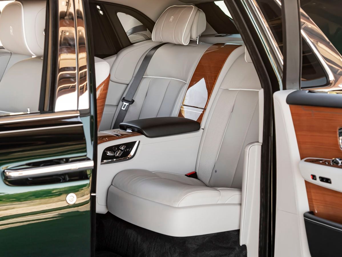2023 Rolls-Royce Phantom 