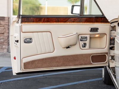 1991 Rolls-Royce Corniche 
