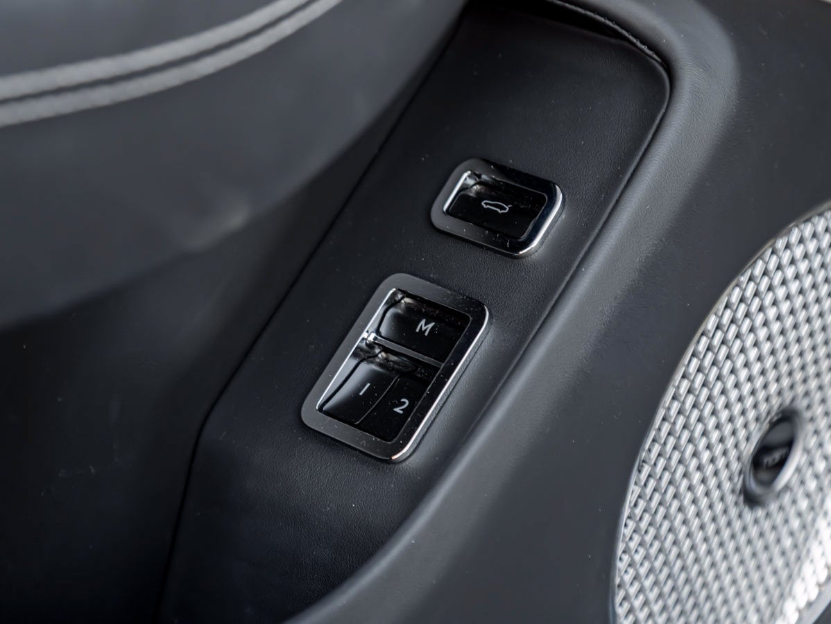 2023 Bentley Flying Spur Azure V8
