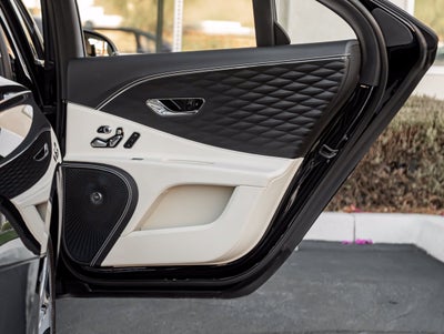 2023 Bentley Flying Spur Azure V8