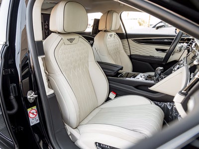 2023 Bentley Flying Spur Azure V8