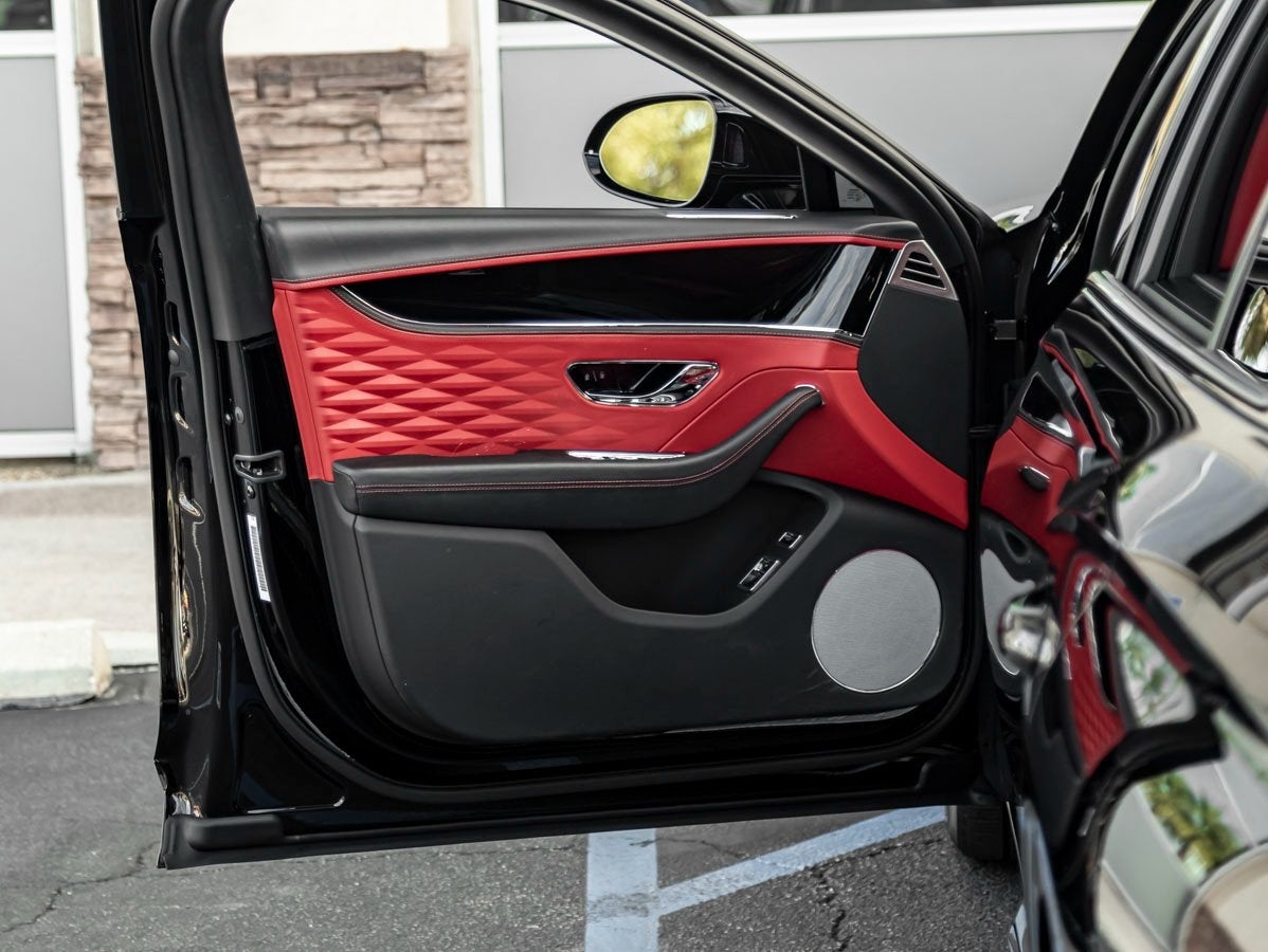 2022 Bentley Flying Spur V8