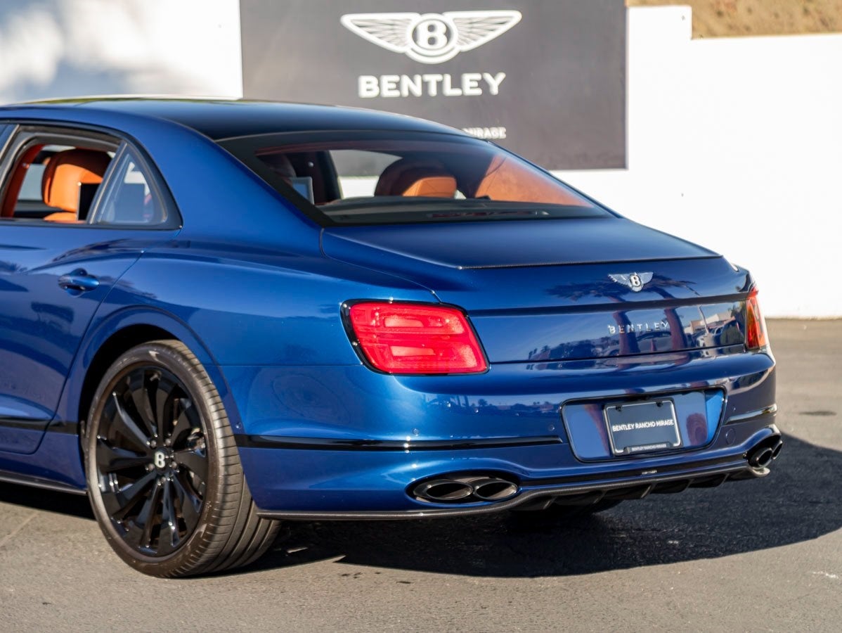 2023 Bentley Flying Spur V8