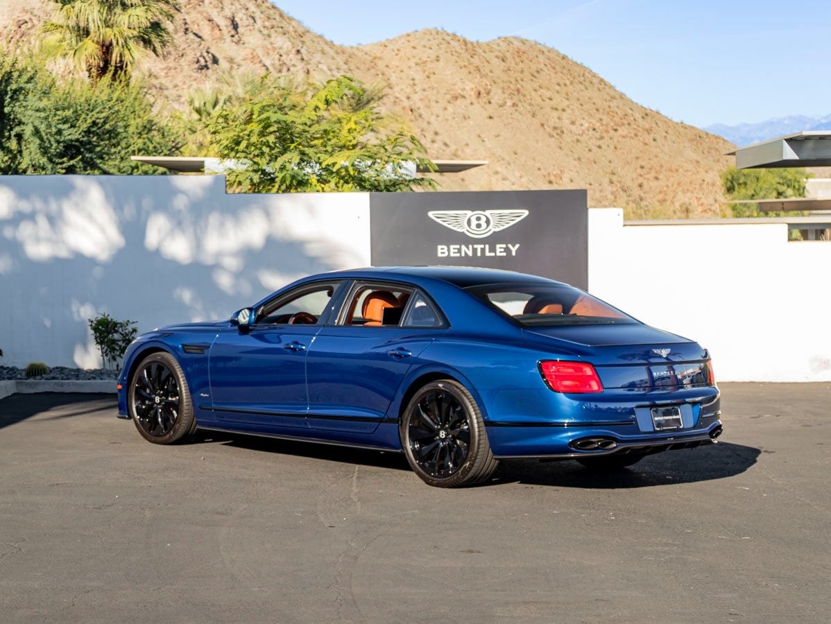 2023 Bentley Flying Spur V8