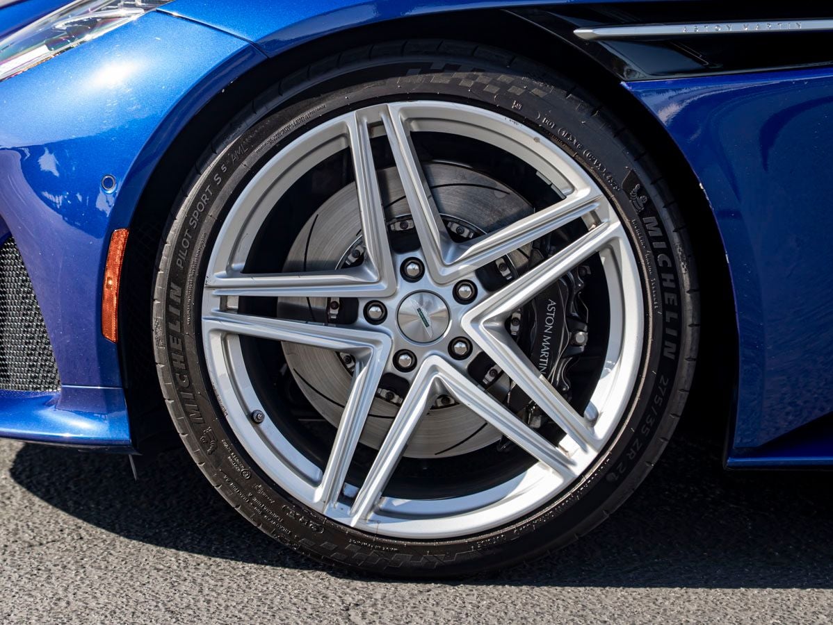 2024 Aston Martin DB12 Base