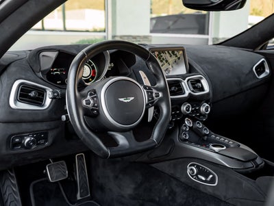 2021 Aston Martin Vantage Base