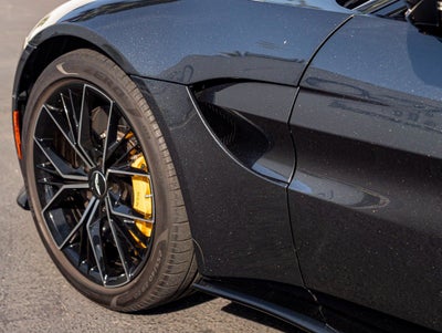 2023 Aston Martin Vantage Base