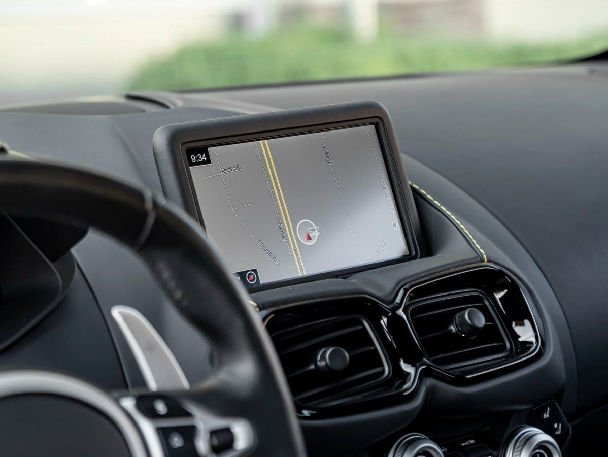 2023 Aston Martin Vantage Base