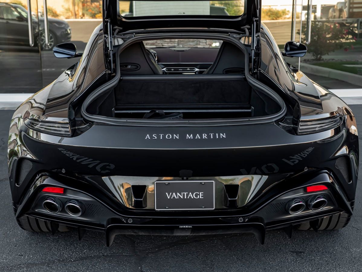 2025 Aston Martin Vantage Base