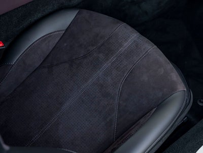 2025 Aston Martin Vantage Base