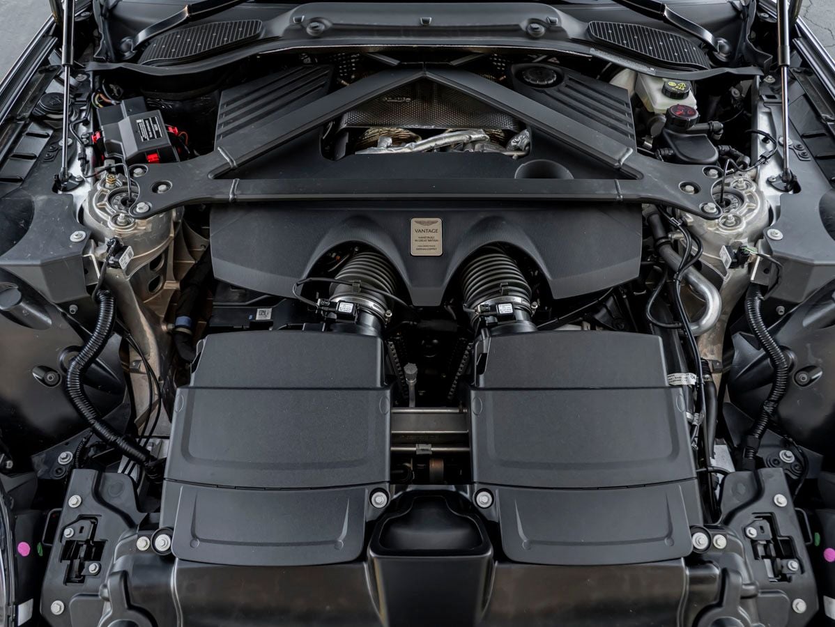2025 Aston Martin Vantage Base