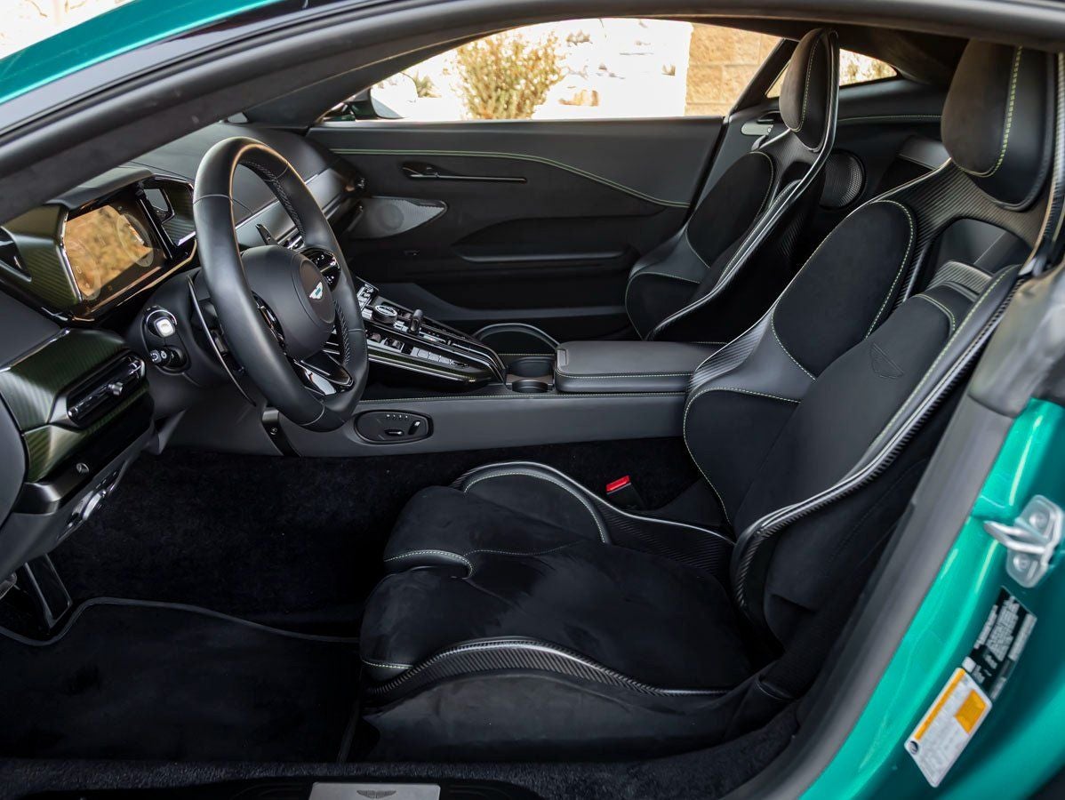 2025 Aston Martin Vantage Base