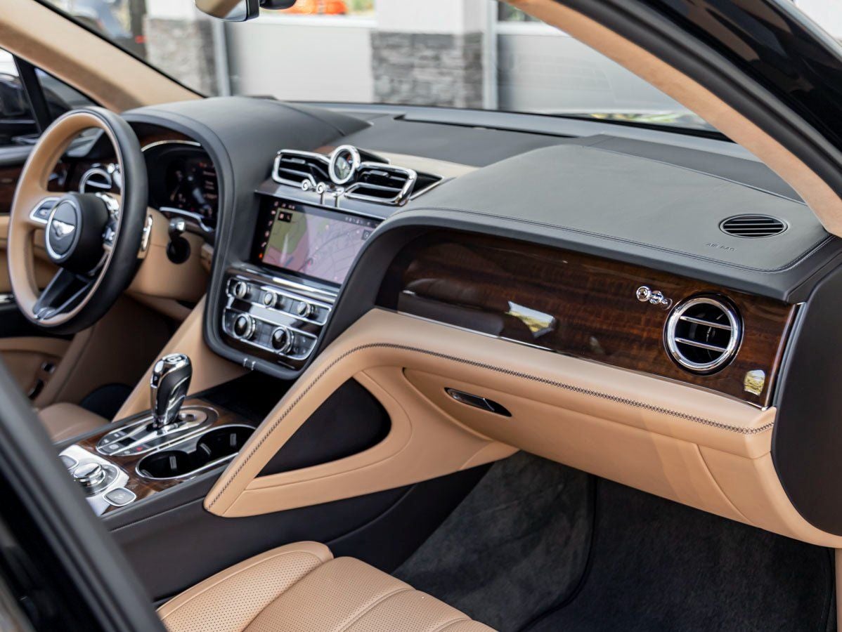 2023 Bentley Bentayga V8