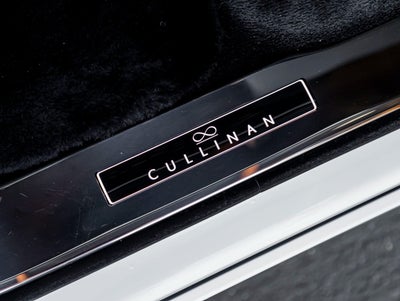 2026 Rolls-Royce Black Badge Cullinan