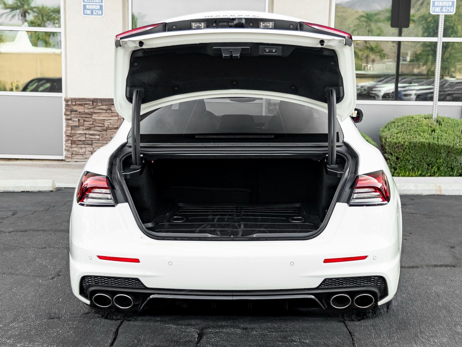 2023 Maserati Quattroporte Modena