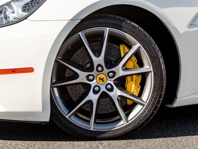 2010 Ferrari California Base