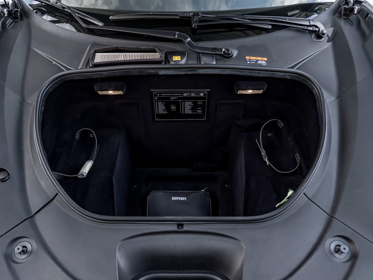 2022 Ferrari F8 Spider Base