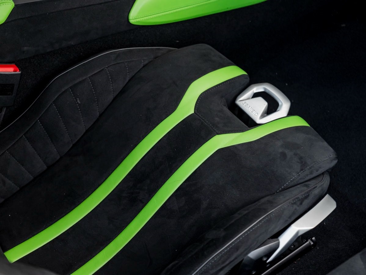 2024 Lamborghini Huracan STO Base