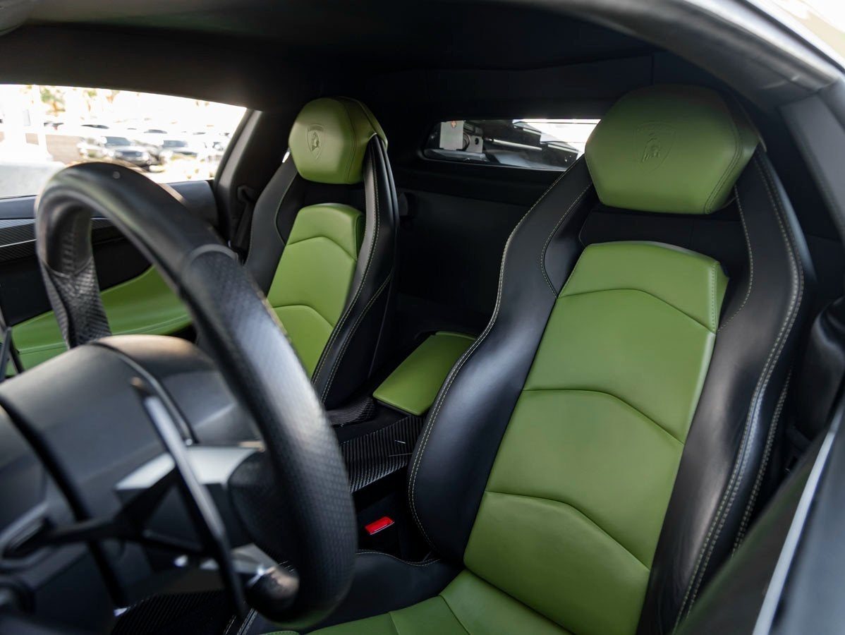 2013 Lamborghini Aventador LP700-4