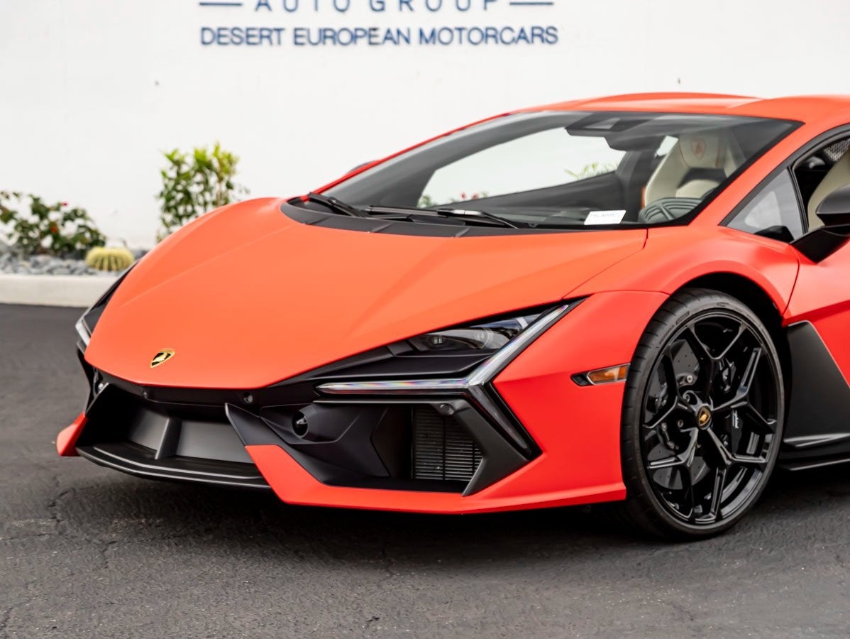2024 Lamborghini Revuelto Base