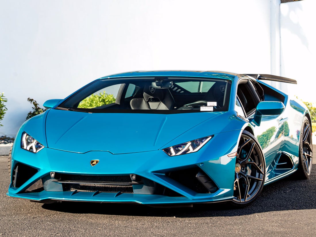 2022 Lamborghini Huracan EVO Base — photo 1 of 38