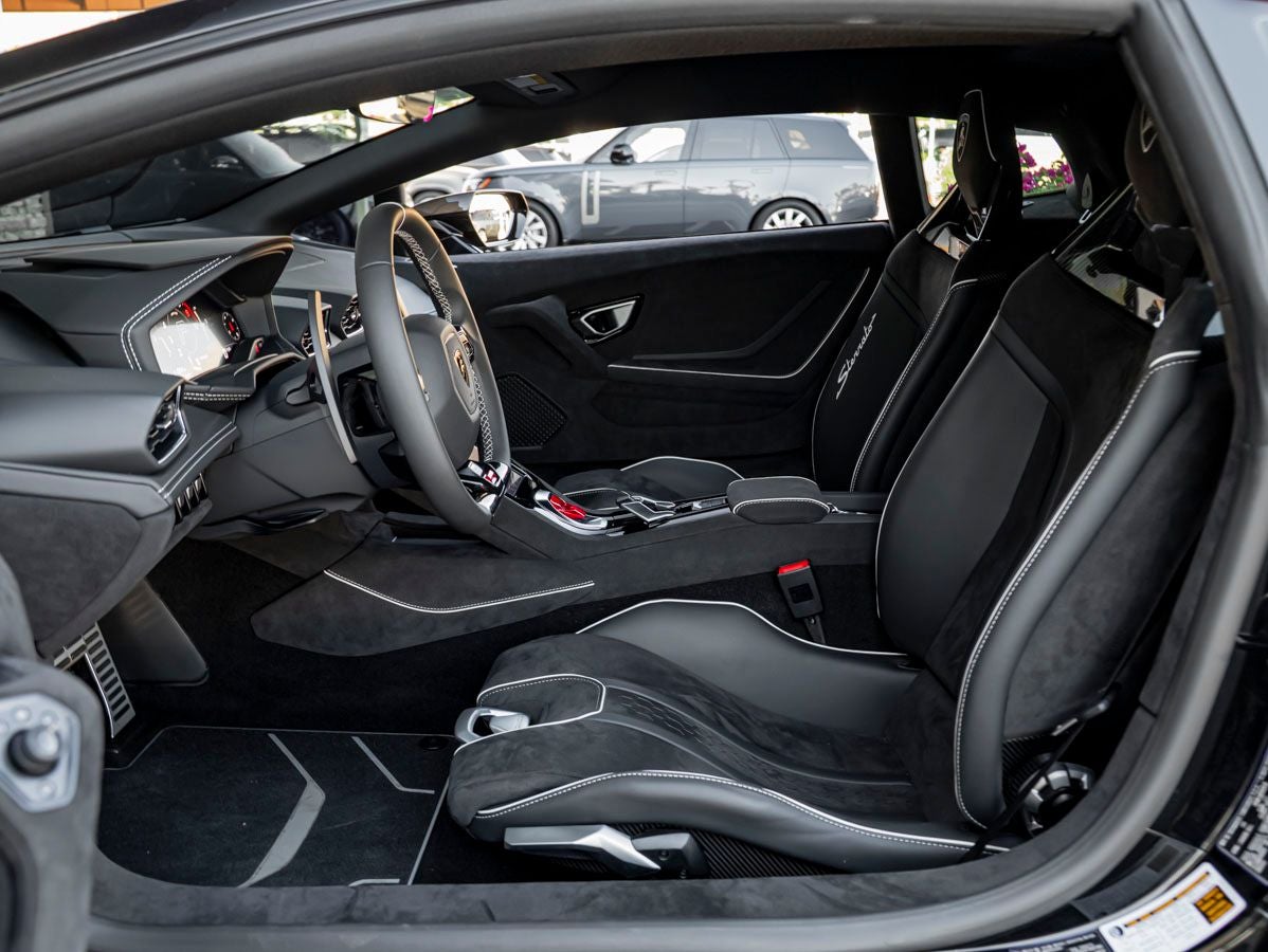 2024 Lamborghini Huracan Sterrato Base