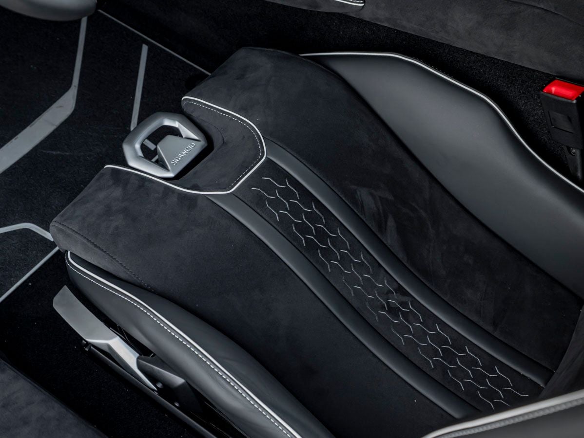 2024 Lamborghini Huracan Sterrato Base