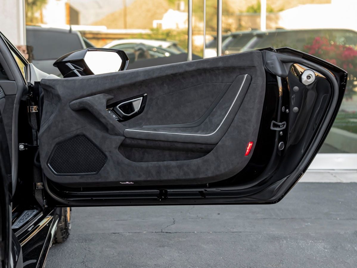 2024 Lamborghini Huracan Sterrato Base