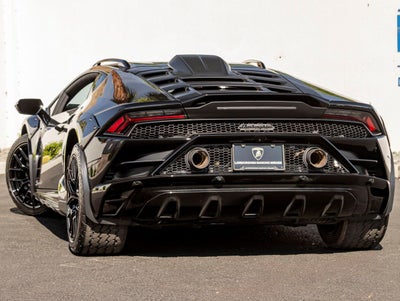2024 Lamborghini Huracan Sterrato Base