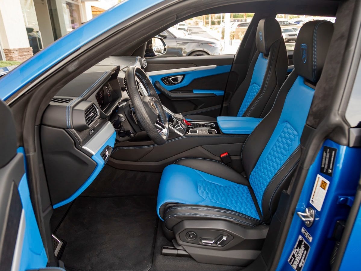 2022 Lamborghini Urus Base