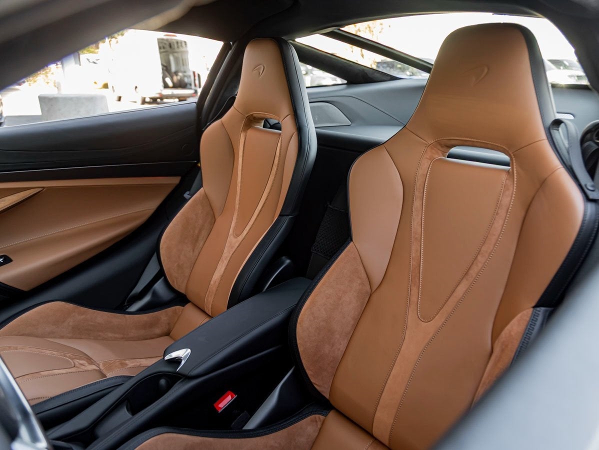 2026 McLaren 750S Base