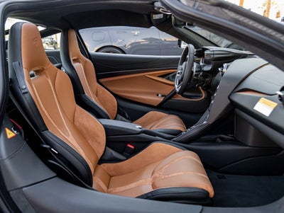 2026 McLaren 750S Base