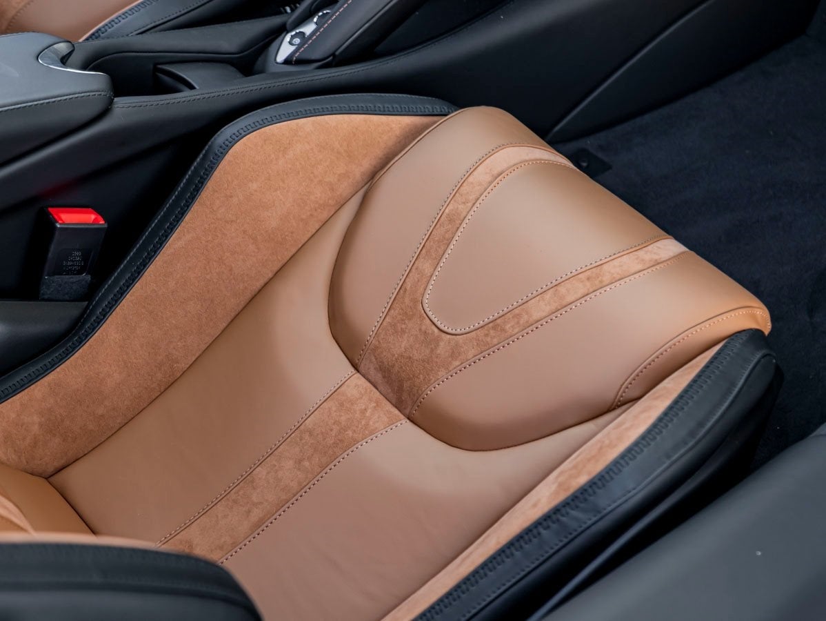 2026 McLaren 750S Base