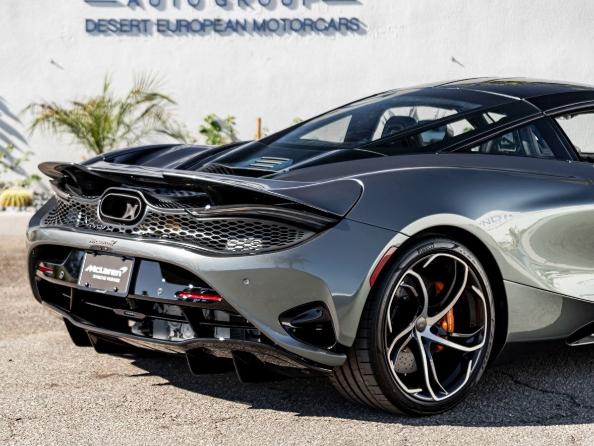 2026 McLaren 750S Base