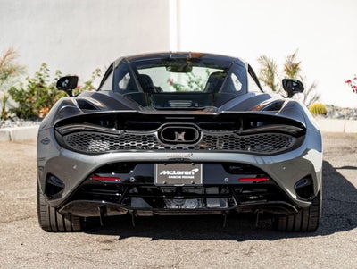 2026 McLaren 750S Base