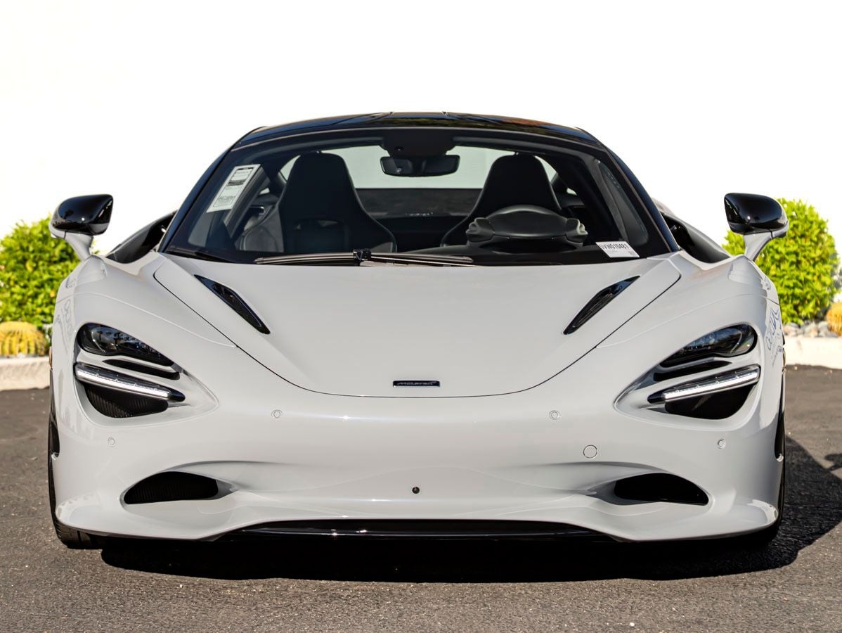 2027 McLaren 750S Base