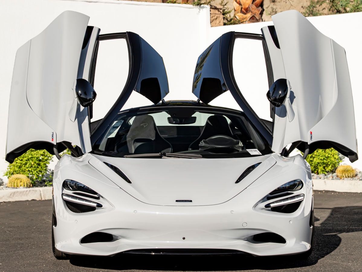 2027 McLaren 750S Base
